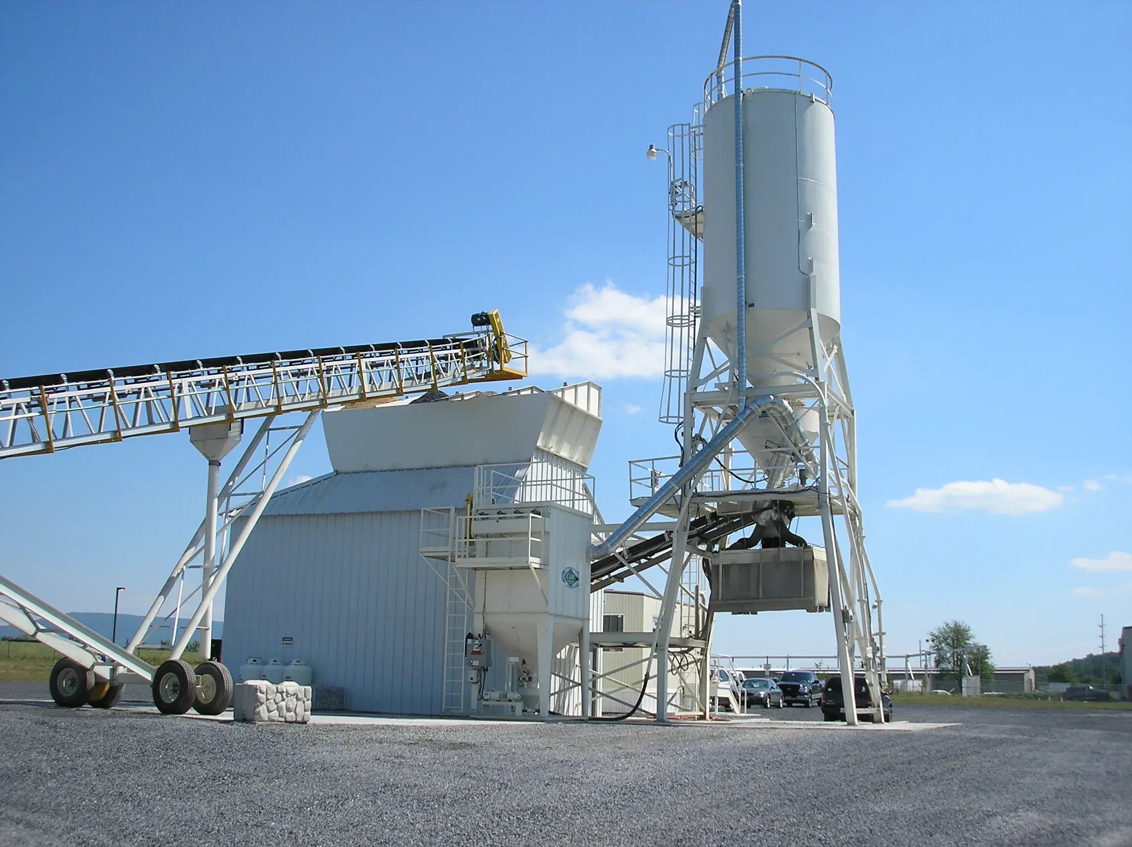 A clean concrete plant