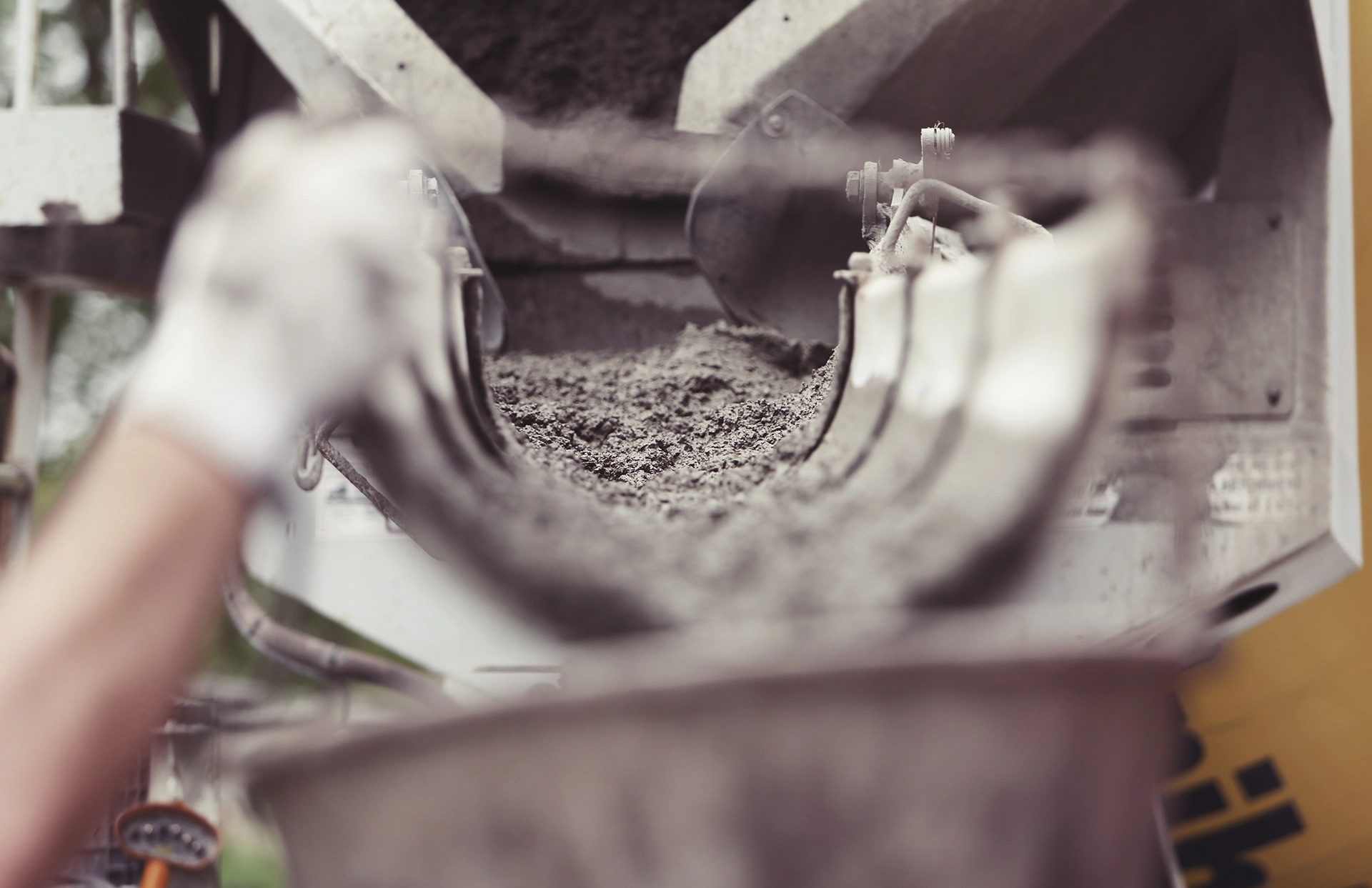 Concrete Chute with Ready Mix Concrete