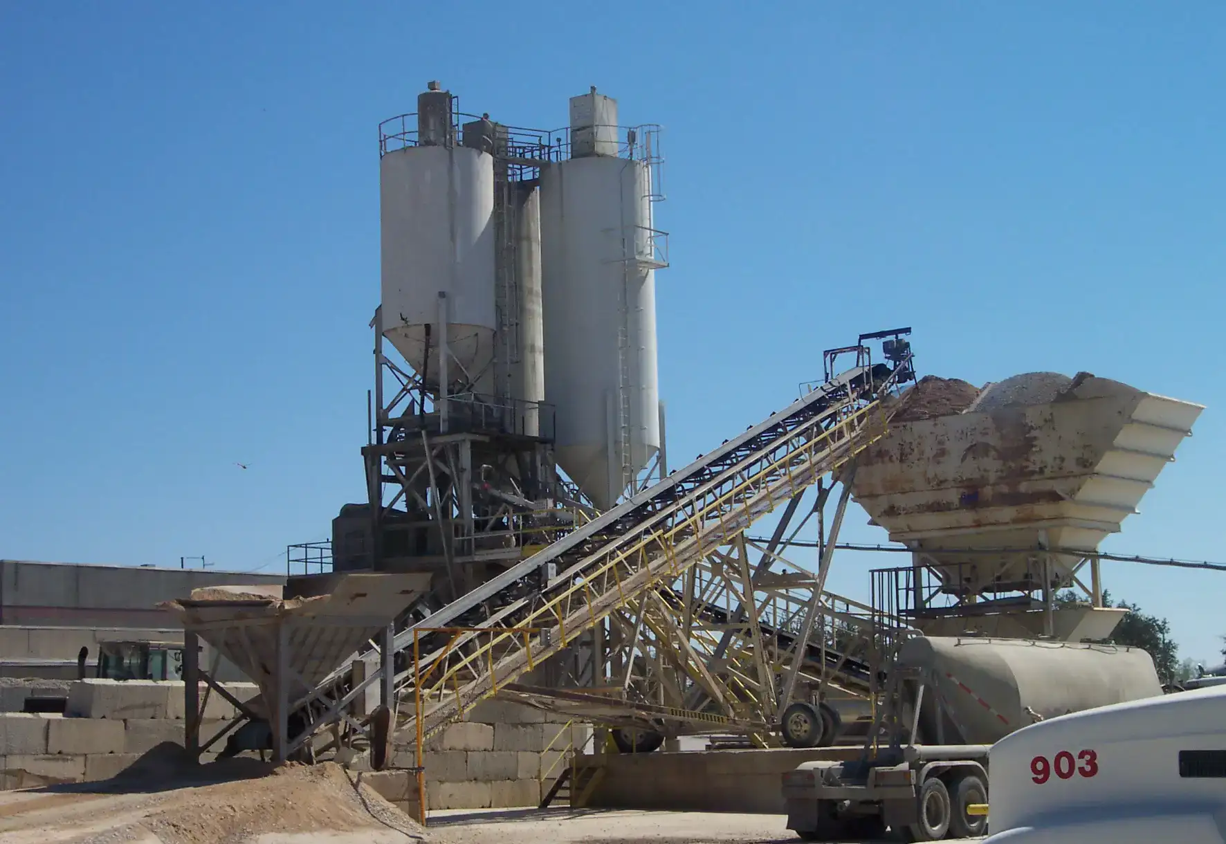 Concrete Plant with Environmental Management System